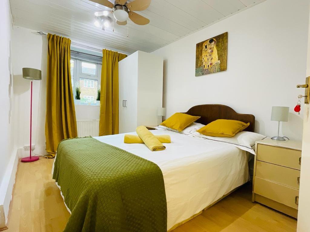 Cosy Flat Close To East Finchley Station London Eksteriør bilde