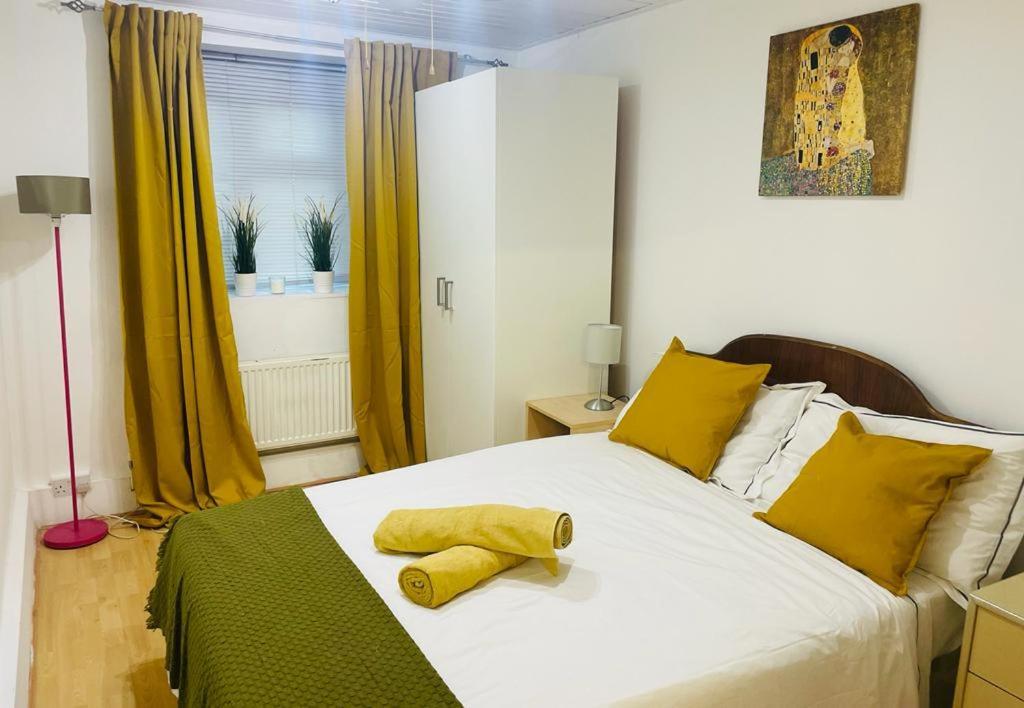 Cosy Flat Close To East Finchley Station London Eksteriør bilde