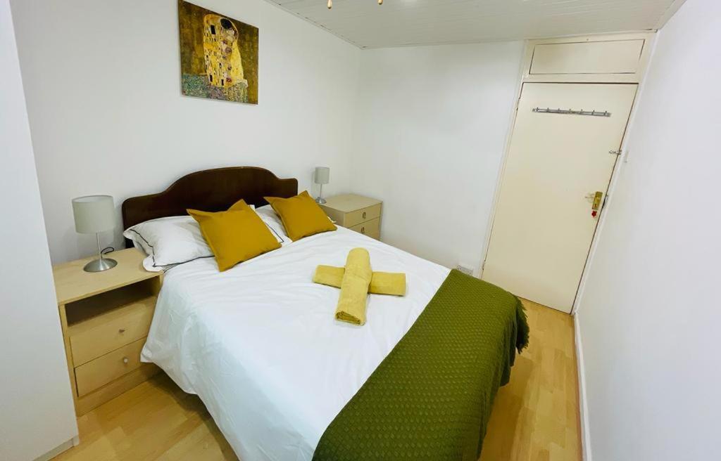 Cosy Flat Close To East Finchley Station London Eksteriør bilde